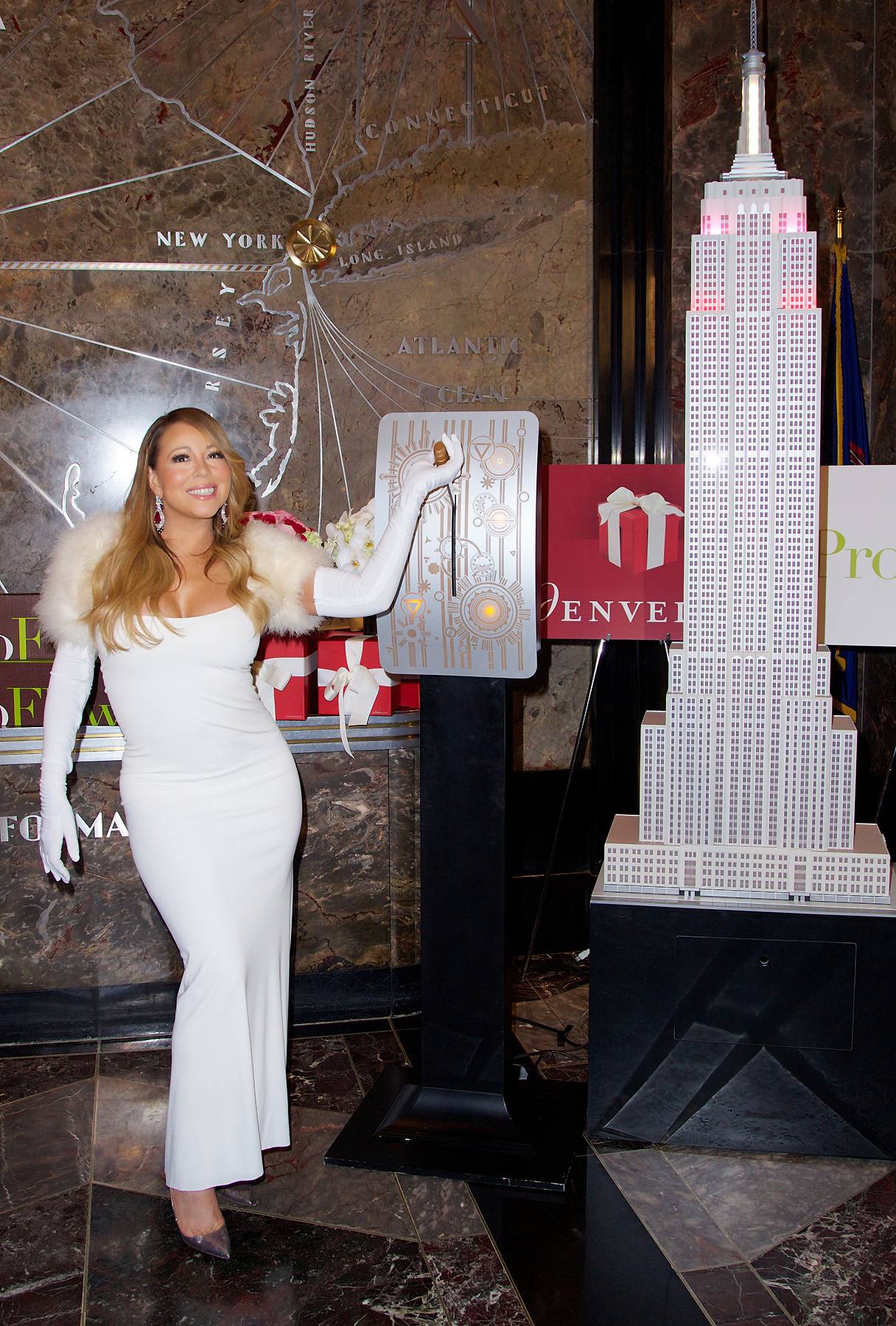 Mariah Carey Empire State Building Valentines Day