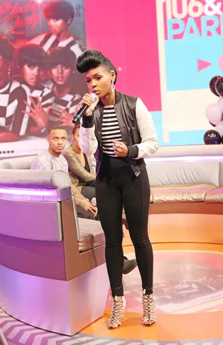 Serenade - The beautiful Janelle Monáe serenades the 106 audience.&nbsp; (Photo: Bennett Raglin/BET/Getty Images for BET)&nbsp;