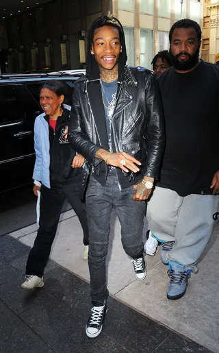 Daddy Wiz - New father Wiz Khalifa is seen out and about in NYC. We're hoping to catch a good glance of Baby Bash soon.&nbsp;(photo: Raymand / Splash News)