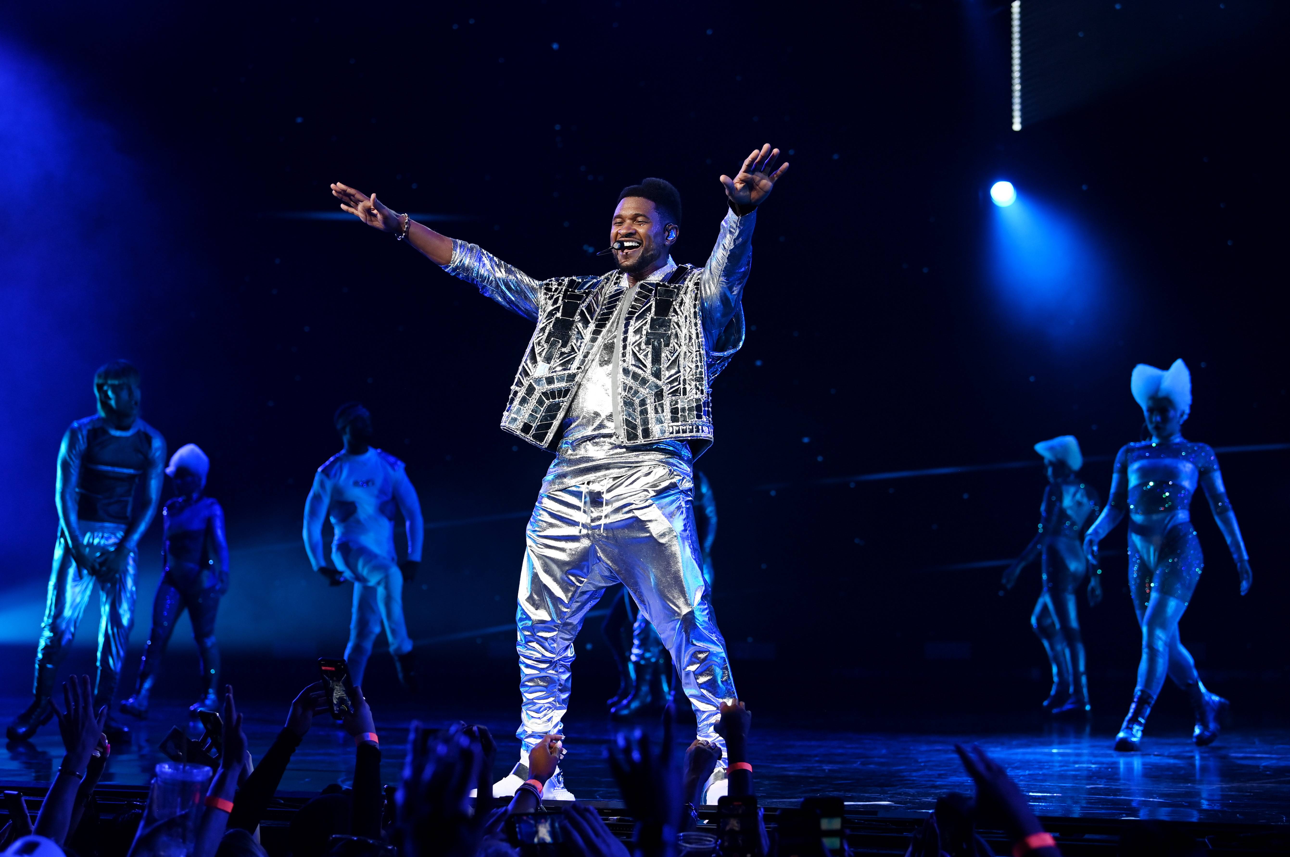 Usher Starts His Las Vegas Residency With A SoldOut Show (Video Clip) BET Naacp Image Awards