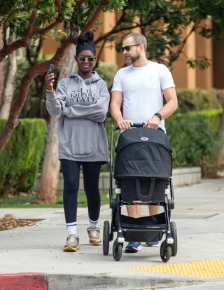 Father's Day Stroll! - Joshua Jackson&nbsp;celebrated his first Father’s Day this weekend! Spotted on a morning stroll in Los Angeles, the proud dad looked easy-breezy as he pushed his newborn baby girl’s stroller.&nbsp;With his wife&nbsp;Jodie Turner-Smith&nbsp;by his side, it was unclear where the couple was headed, but with the pair did take a few minutes to jump on a FaceTime call. Most likely the call was for the man of the hour, who welcomed his first child with his wife in late April.&nbsp;Welcome to the dad's club, Josh!&nbsp;(Photo: Backgrid) (Photo: Backgrid)