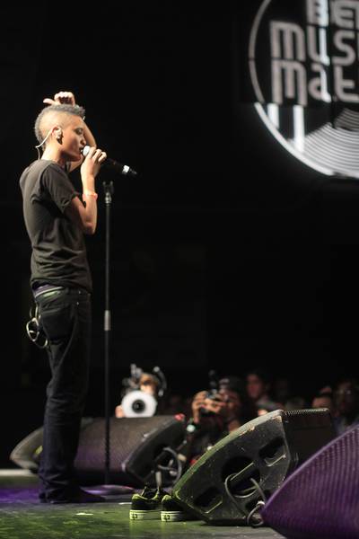 One of a Kind - Syd Tha Kyd was downright one of the crowd's favorite performers of the night. The Internet has a bright future ahead for putting on one of a kind performances.&nbsp;(Photo: Rahav Segev/Getty Images for BET)