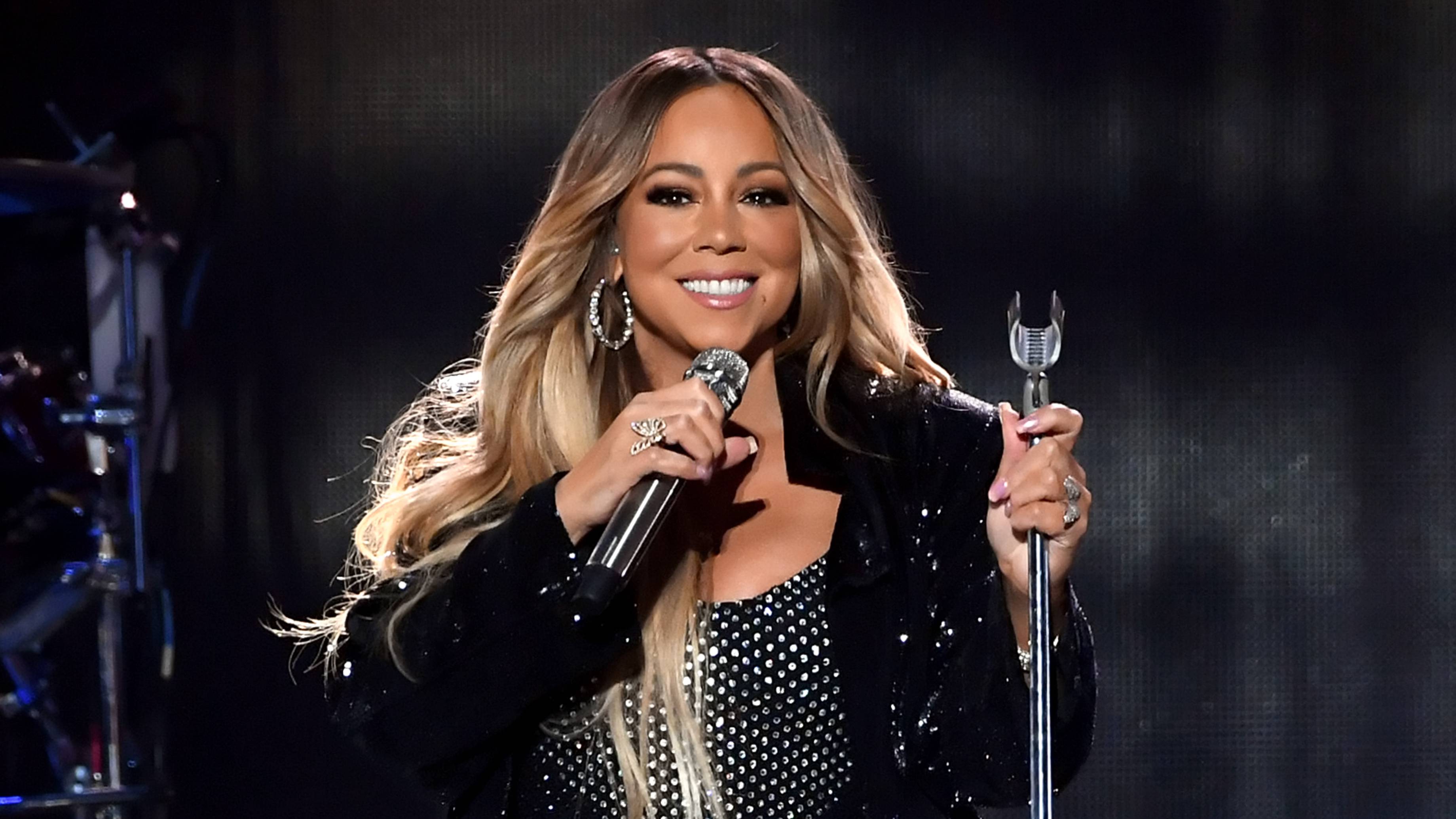 Mariah Carey Celebrates ‘MTV Unplugged’ Performance’s 30th Anniversary