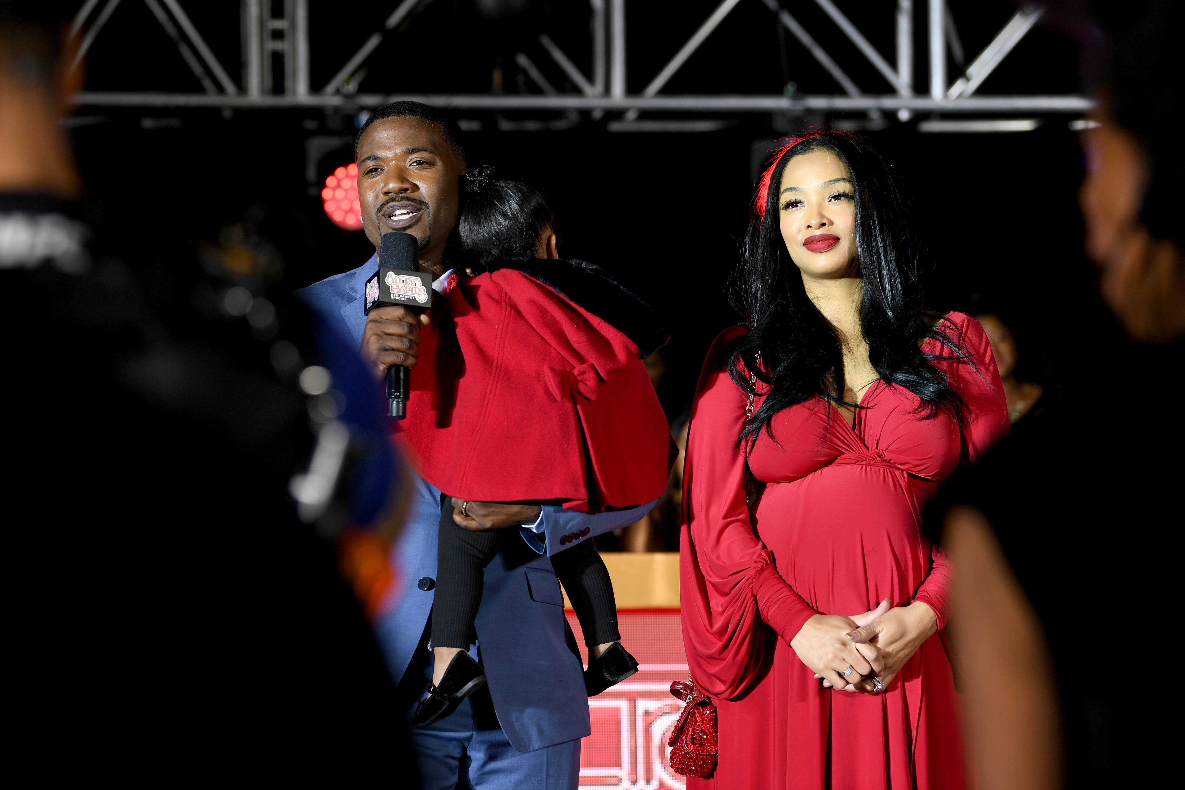 Princess Love Claims Ray J Left Her And Their Daughter Stranded In Las(02)