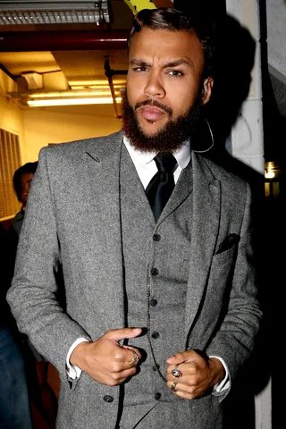 587236689MT00011_Power_105_