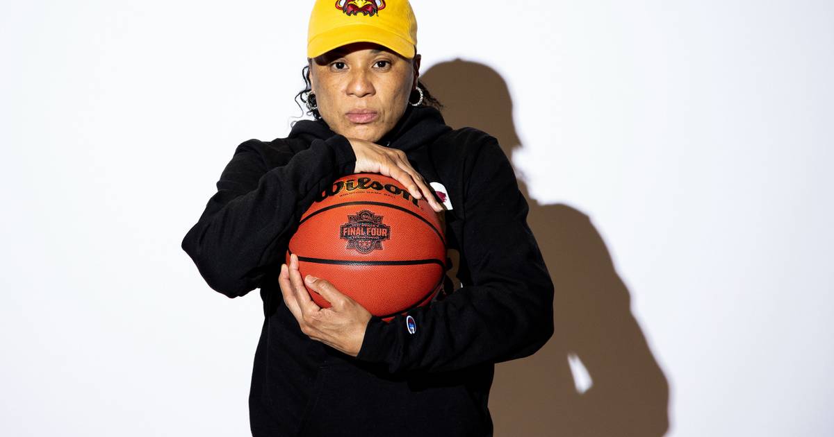 Dawn Staley on Fashion and the Martin episode 