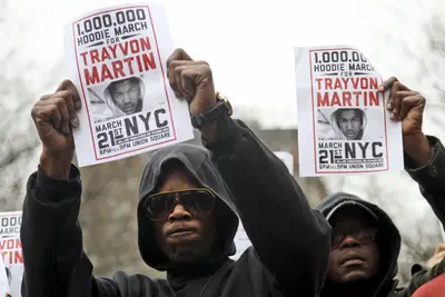 /content/dam/betcom/images/2012/03/National-03-16-03-31/03212012-national-trayvon-martin-march-5.jpg
