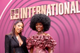 061125-celeb-sonia-tucker