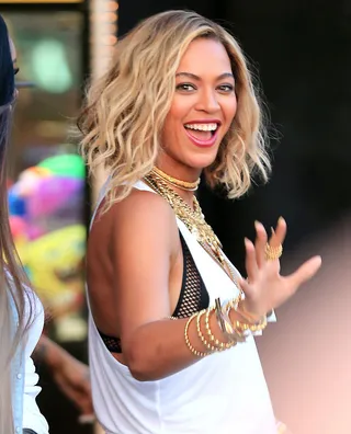New Music? - It looks like Beyoncé is gearing up for an exciting 2014 because she's rumored to have filmed music videos in both France and England this past week. Is there any truth to this? We'll have to keep our eyes wide open and see what she's bringing.(Photo: Jackson Lee / Splash News)
