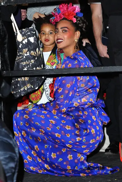 The Artists - Beyoncé&nbsp;and Blue Ivy pin their second Halloween costume of the weekend, dressing as Frida Kahlo and Jean-Michel Basquiat. Papa Jay was also in the house dressed as Basquiat to match his mini-me.(Photo: Splash News)