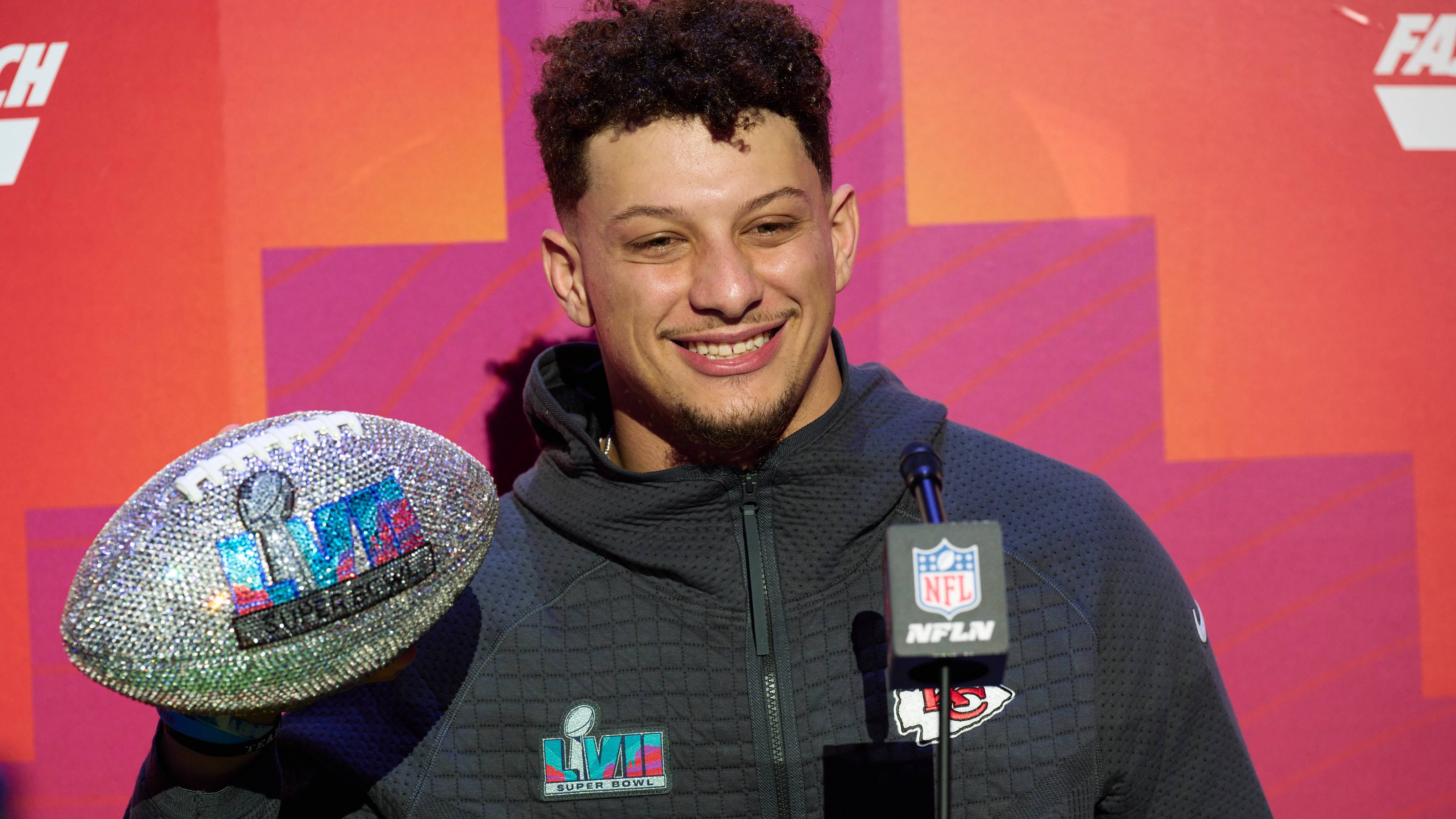 Five things to know about Patrick Mahomes' MLB-pitcher dad