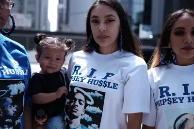 Fans honor rapper Nipsey Hussle at Los Angeles memorial