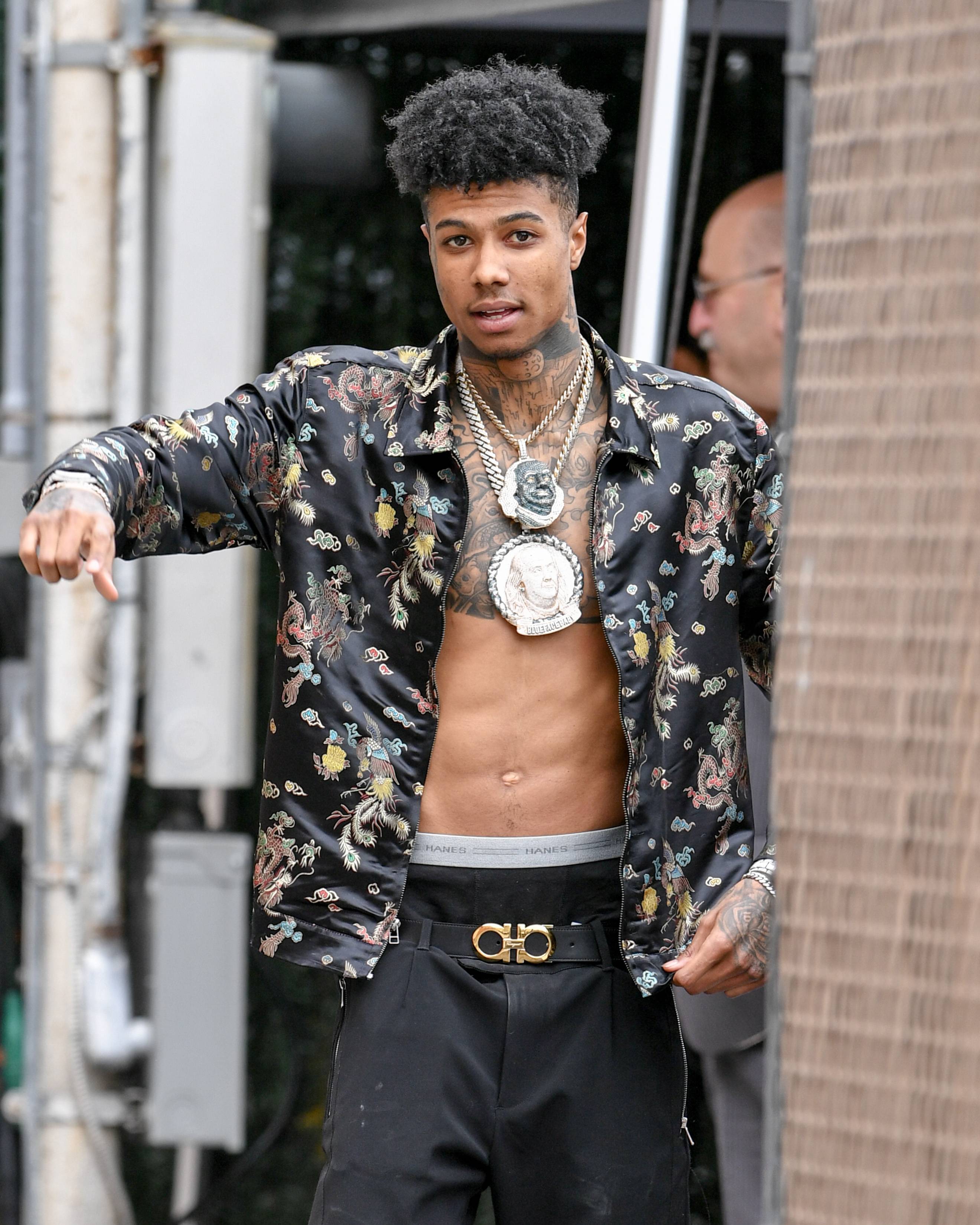 Watch Thotiana Rapper Blueface Debut His New 70ct Diamond Custom Made Pendant With A Mop News BET