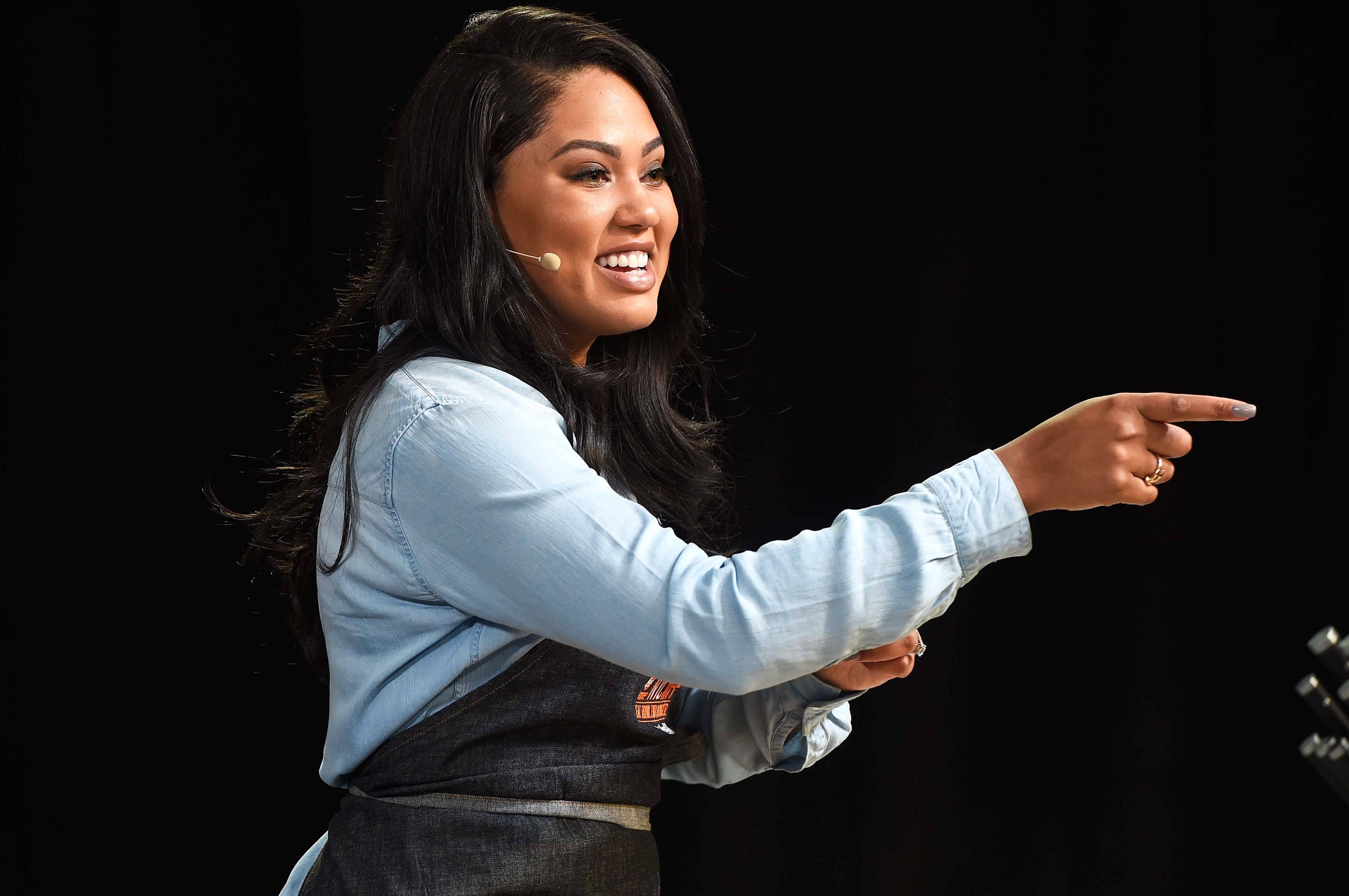 See Just How Skillfully Ayesha Curry Takes On Mommy Shamers | News | BET