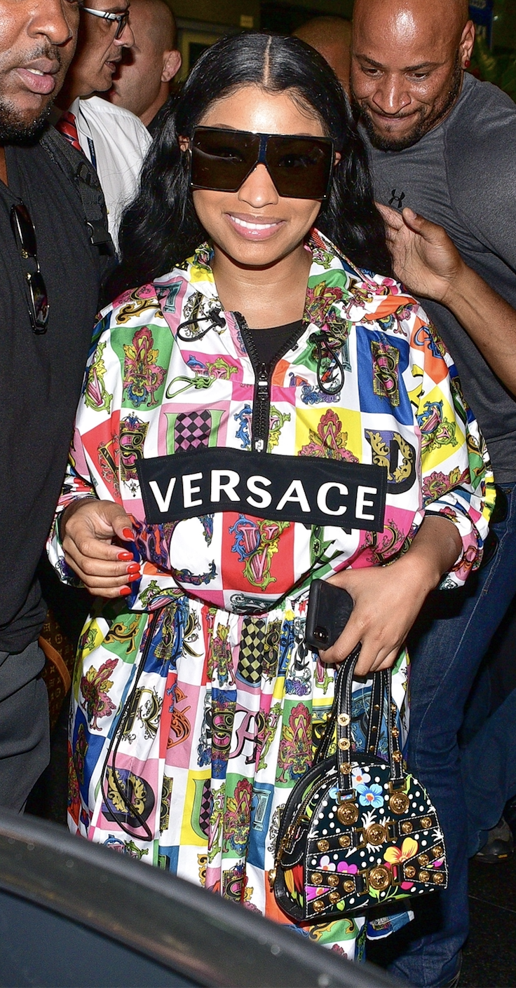 I'm A Diva!: Nicki Minaj Wears Versace Fresh Off The Runway While Leaving  The Airport In Brazil, News