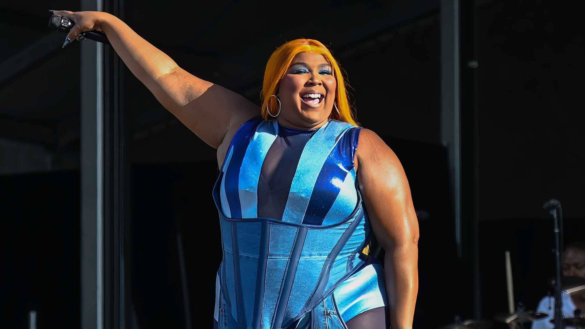 Lizzo performs 'About Damn Time' at the BET Awards - Indie88