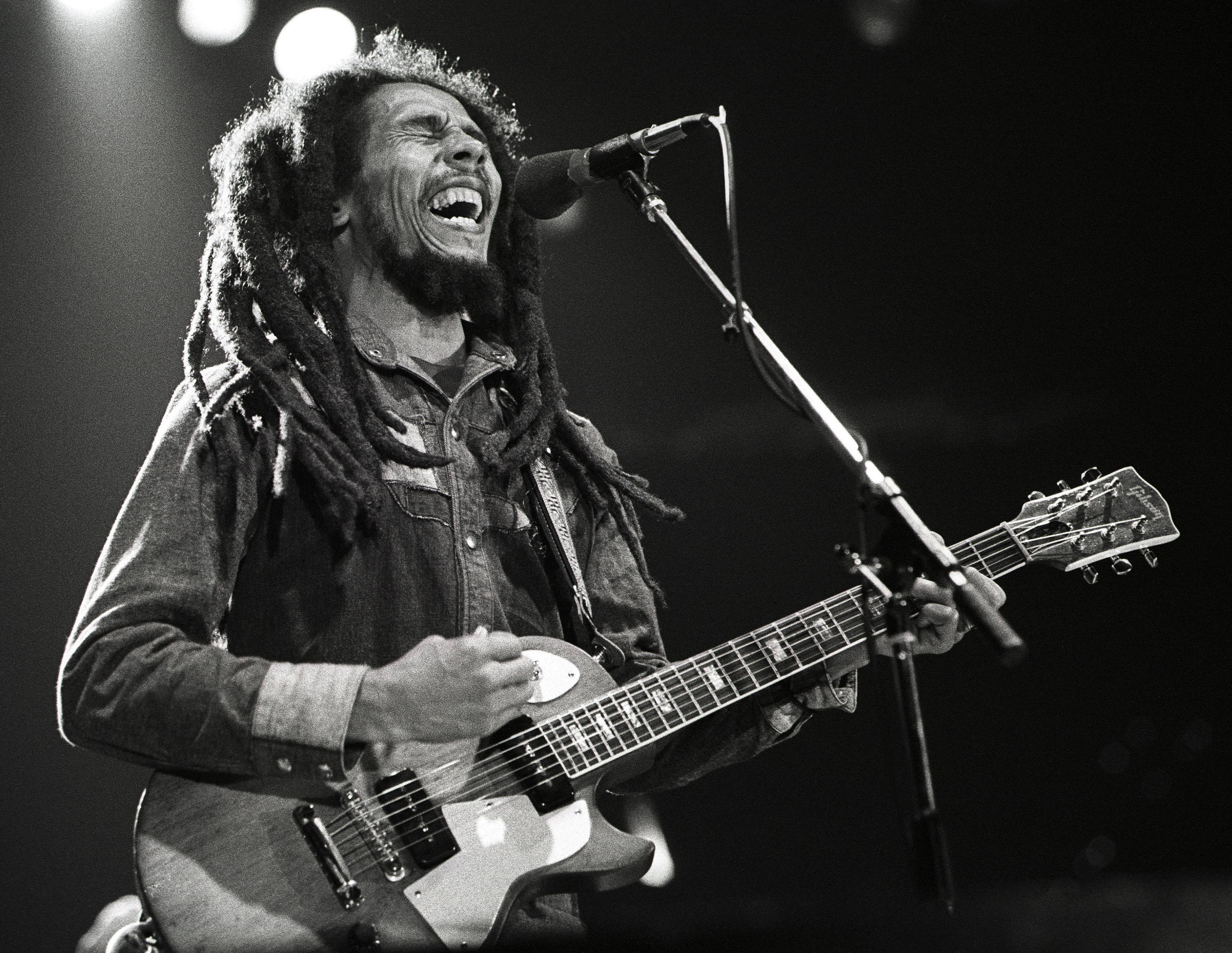 NETHERLANDS - JUNE 23:  AHOY  Photo of Bob MARLEY, Bob Marley performing on stage  (Photo by Rob Verhorst/Redferns)