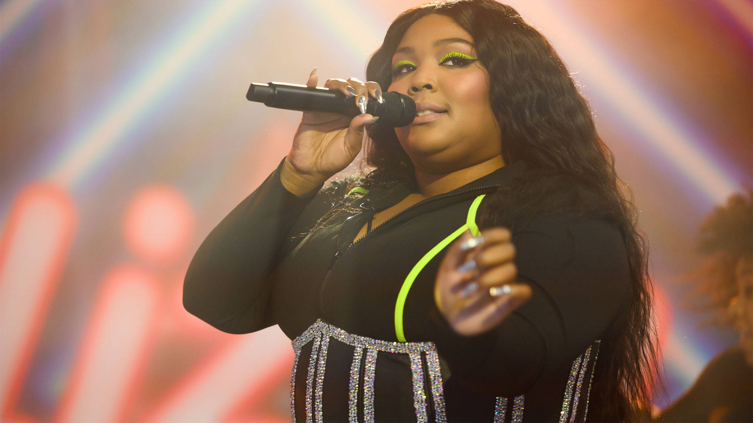 Lizzo Rocks Out on the Recorder in a 'Lord of the Rings' Inspired Post, News