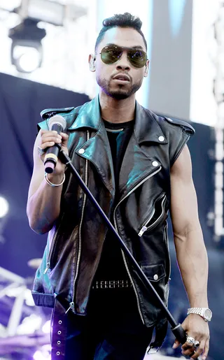 Miguel - R&amp;B style star Miguel is giving us rock-boy fly in this oversize moto vest.&nbsp;  (Photo: Kevin Winter/Getty Images)