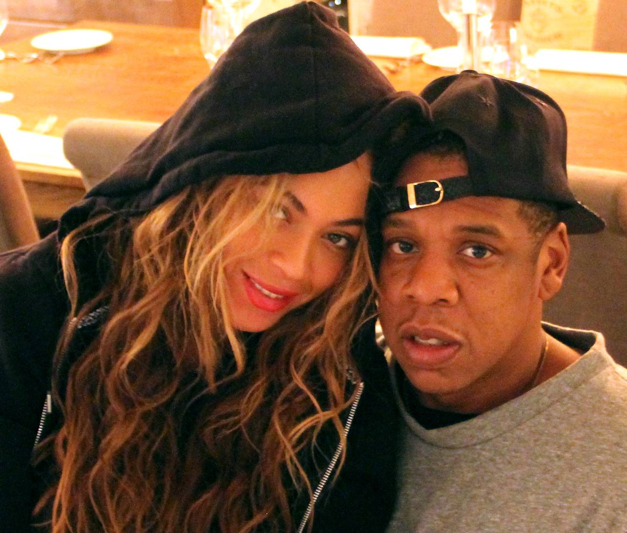 Beyoncé reacts to Jay-Z in the cutest way 