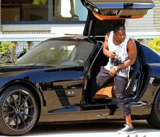 Flossin' - Kevin Hart is seen leaving Barney's New York in Beverly Hills in his Mercedes SLS G63 AMG with gull-wing doors.&nbsp;(Photo: Winston Burris/WENN.com)