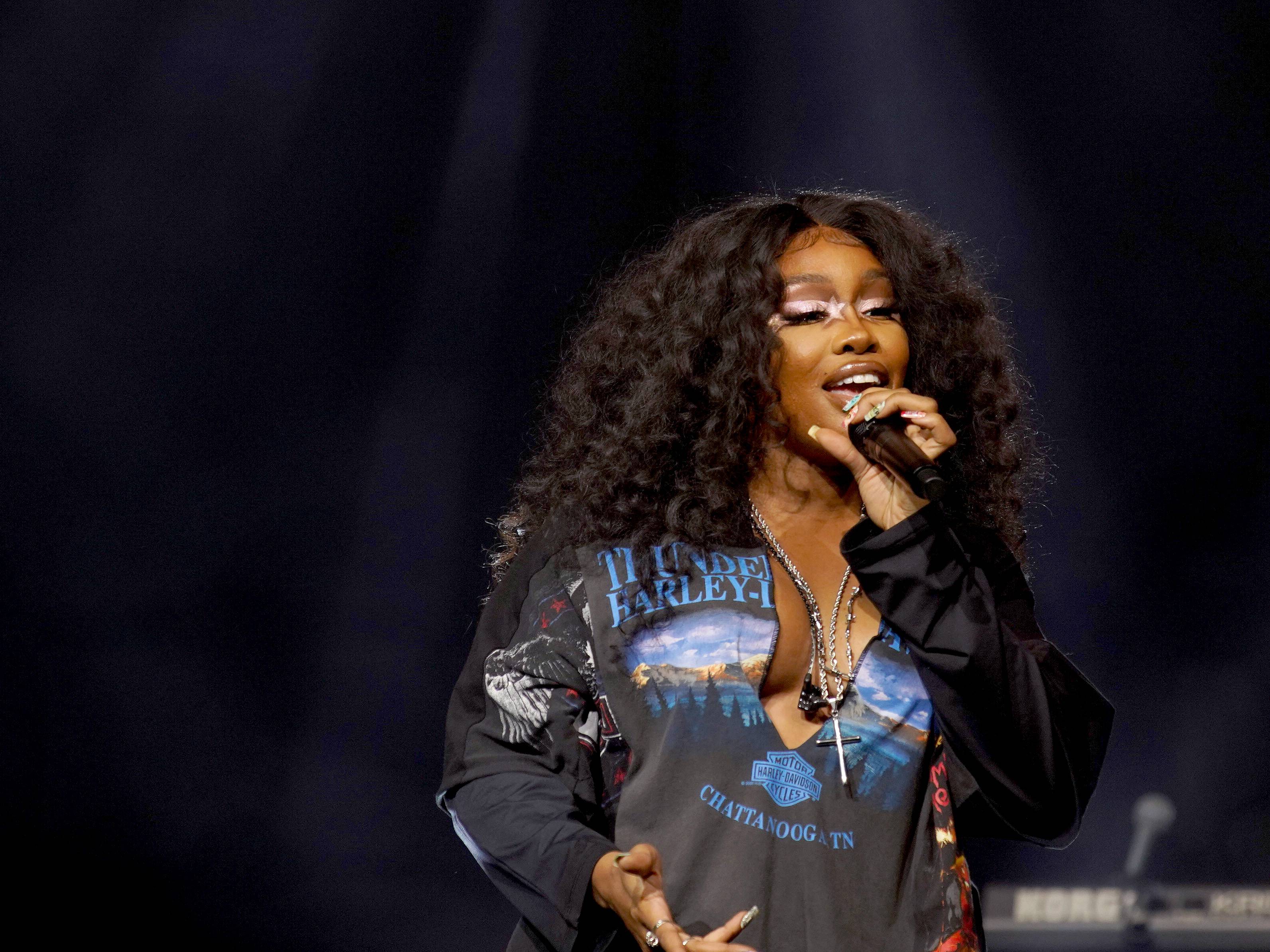SZA Stars in Tommy Hilfiger Fall 2023 Campaign: Shop the Collection