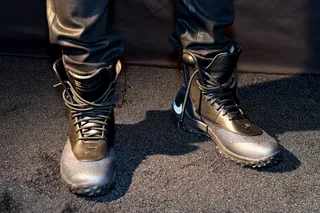 Young Joc - black Nike&nbsp;Zoom Kynsi Jacquard Waterproof - Yung Joc described these Nikes as being something "from Shinobi," as he felt they had ninja-like qualities. We're not exactly sure if that's accurate but they are pretty fly.(Photo: Paras Griffin/BET/Getty Images for BET Networks)