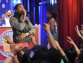 Too Cool - Meek Mill and Wale performs at 106 &amp; Park, June 26, 2012. (Photo: John Ricard / BET)