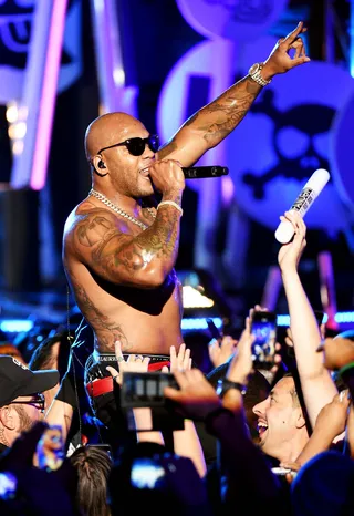 563794407EM142_MTV_Fandom_A