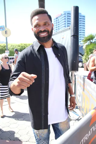 A New Look - Mike Epps arrives for an appearance on Extra at Universal Studios Hollywood showing off a fresh new cut and full beard. &nbsp;(Photo: Cathy Gibson, PacificCoastNews)