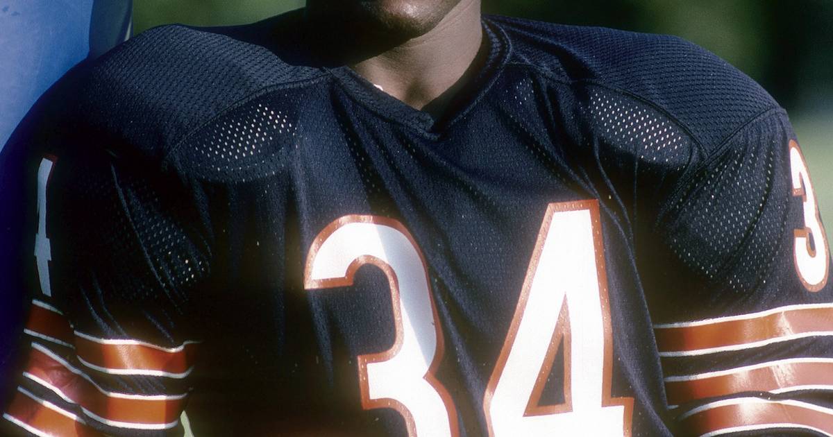 Walter Payton Battled Rare Bile Duct Cancer Caused By Liver Disease