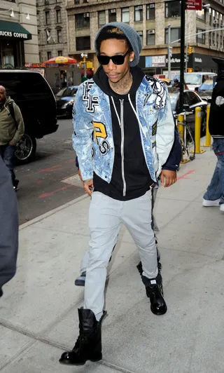 Street Chic - Rapper Wiz Khalifa looks more London punk than Pittsburgh rapper as he arrives at his hotel in New York. The &quot;Black and Yellow&quot; emcee recently released a new mixtape called Taylor Allderdice.&nbsp;&nbsp;(Photo: Hall/Pena, PacificCoastNews.com)