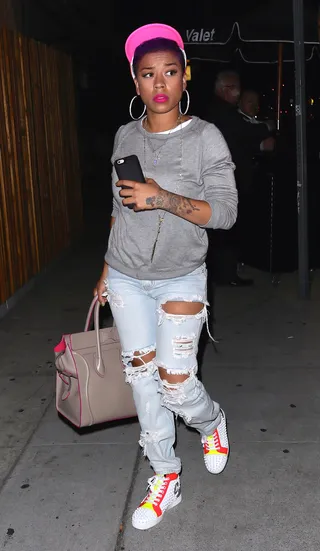 Casual Keysh - Keyshia Cole goes for a bite to eat at The Nice Guy restaurant in West Hollywood.(Photo: Jameson Bedonie / Splash News)