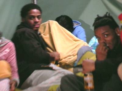 Targets? - The housemates hear gunshots! Are they being hunted?