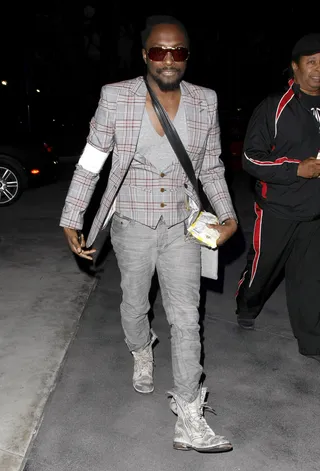 Will.Yes.I.Am.Wearing.This - A Black Eyed Pea gets all decked out to attends a Lakers Game. (Photo: Roy Sonobel / Retna Ltd)