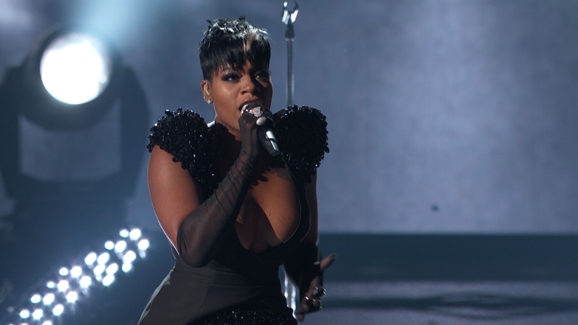 Fantasia "Enough" (Video Clip) BET HipHop Awards