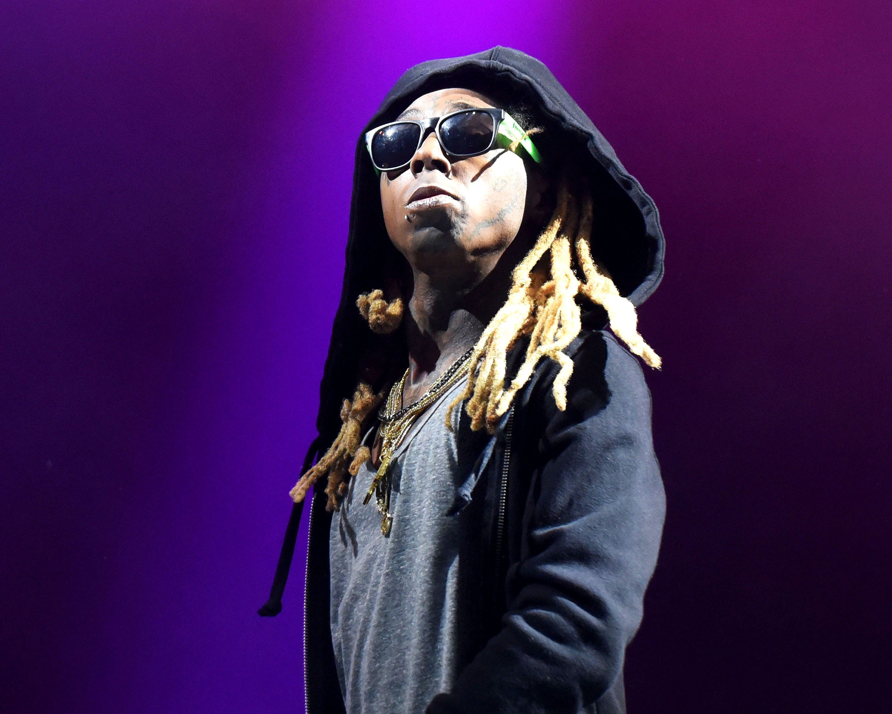 Lil Wayne Had His Girlfriend Visit Him in Jail With No Panties on, It Didnt Go Well News