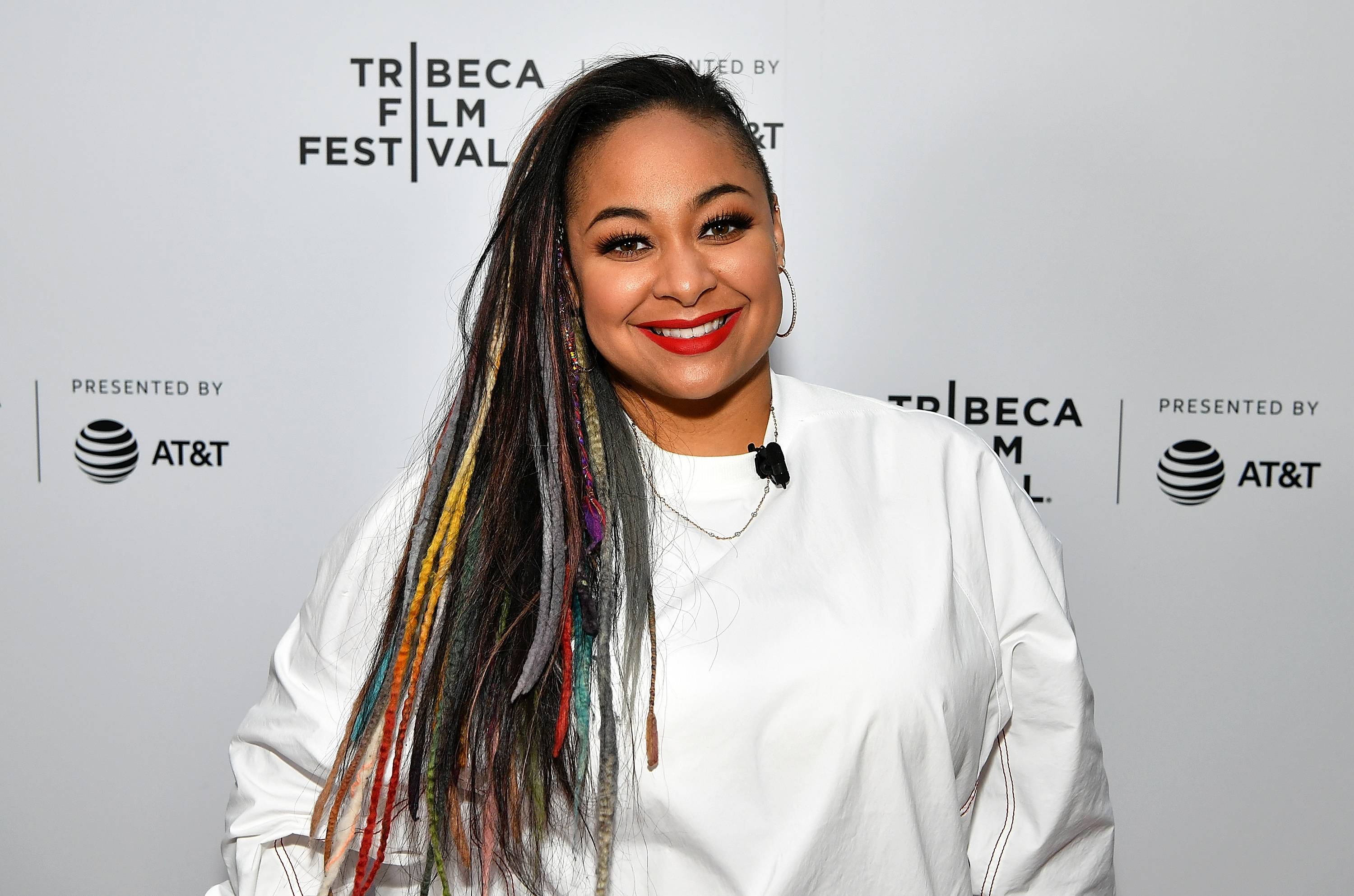 Raven-Symoné Dyes Hair Blue, Debuts New Look on Instagram - wide 10