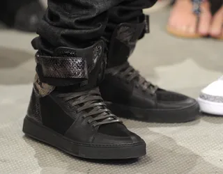 Spaced Out - Justin Bieber with Rocsi Diaz shoe game at 106 &amp; Park, June 22, 2012. (Photo: John Ricard / BET)