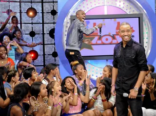 Wild - Al Shearer greets fans before starting his interview at 106 &amp; Park, June 20, 2012. (Photo: John Ricard / BET)