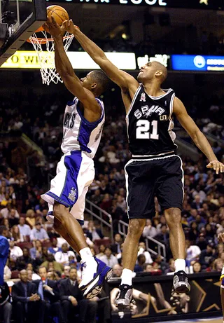 2001 - Tim Duncan (San Antonio Spurs)&nbsp;(Photo: Andy Lyons/Getty Images)