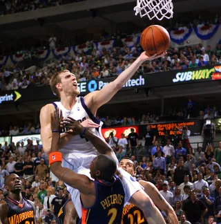 2006 - Dirk Nowitzki (Dallas Mavericks)&nbsp;(Photo: Brian Bahr/Getty Images)&nbsp;