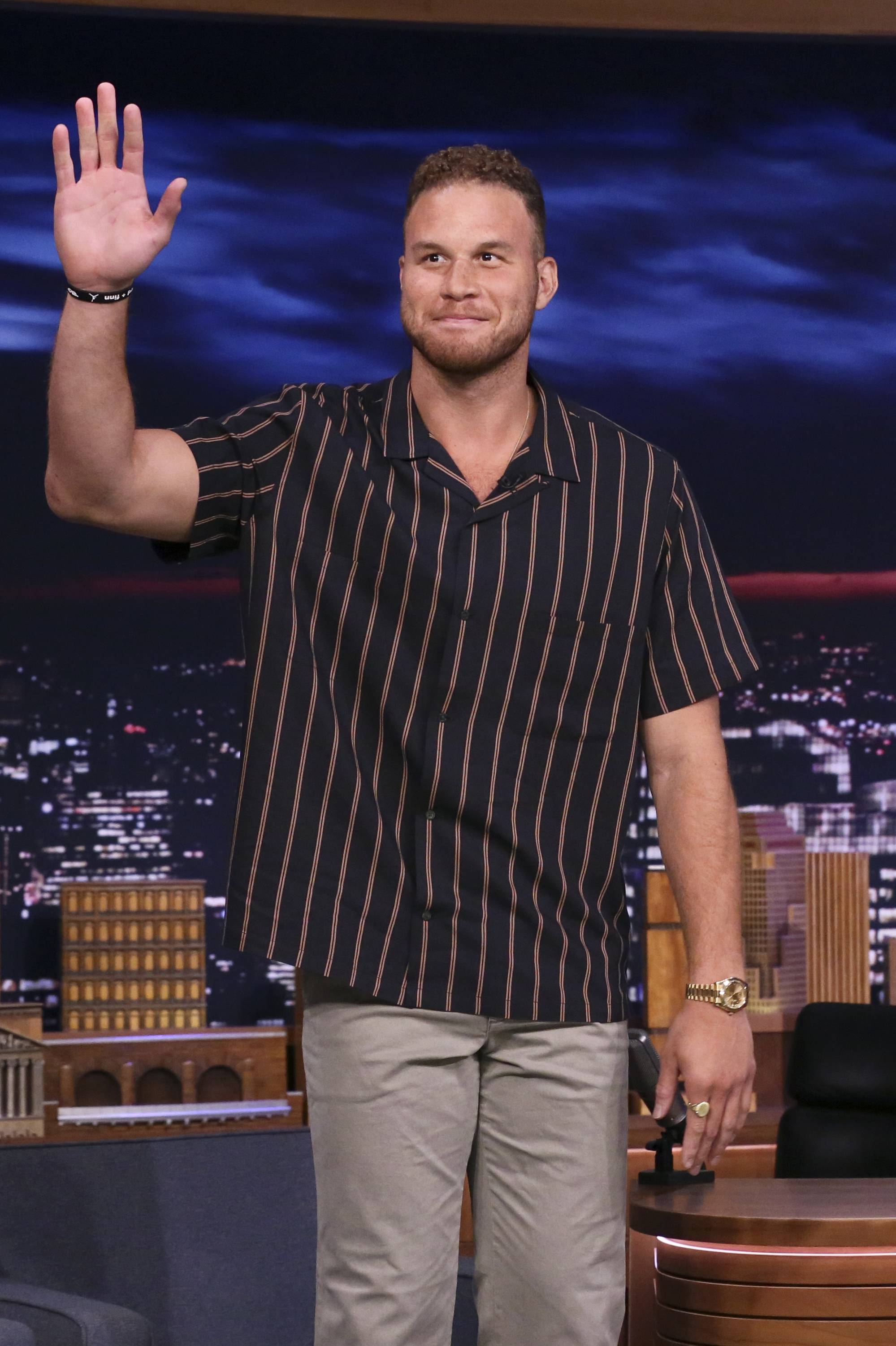 Blake Griffin Shows Off His Standup Skills And Roasts Caitlyn And Kendall Jenner News BET
