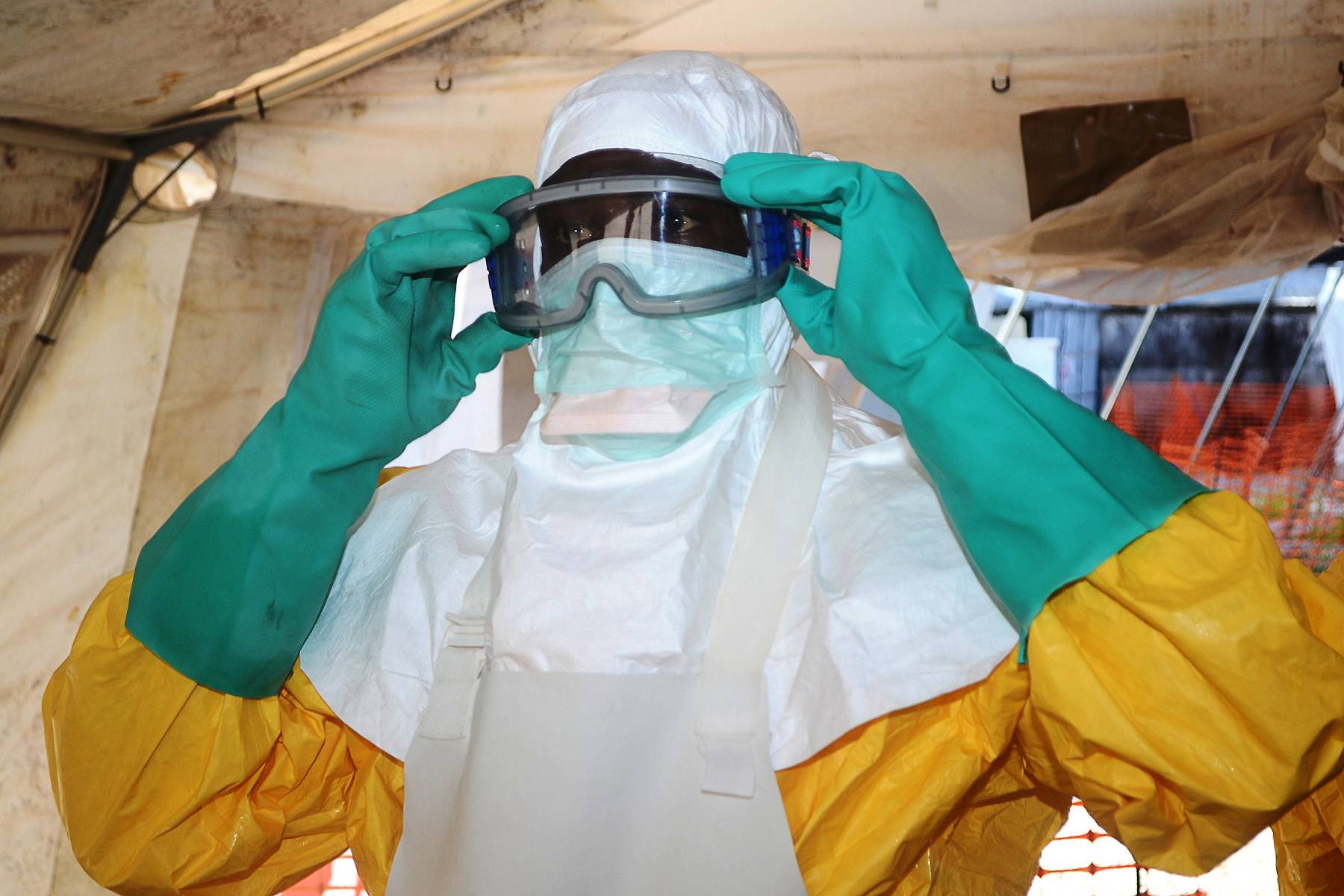 Liberia Looks to Track Down Those Infected With Ebola