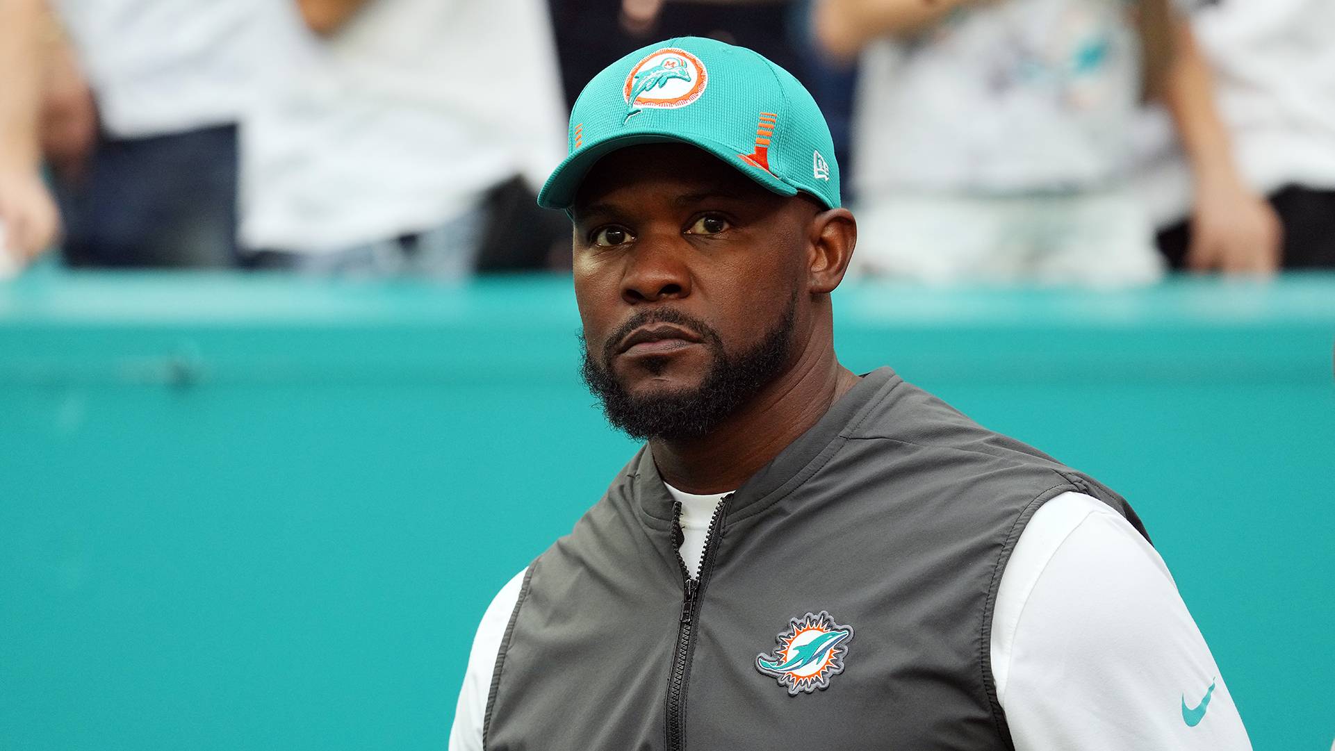 Brian Flores sues NFL, Dolphins, Giants, Broncos alleging racism in hiring  process 