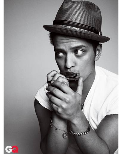 Bruno Mars Is a Man of Many Hats [PHOTOS]