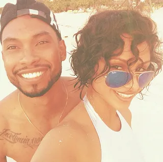 Miguel @miguelunlimited - Lovebirds Miguel and his model fiancée Nazanin Mandi were all smiles on a little getaway.(Photo: Instagram via Miguel)