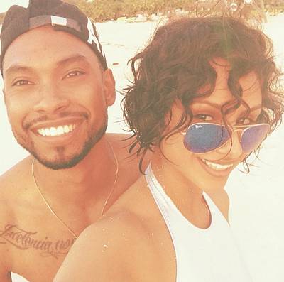 Miguel @miguelunlimited - Lovebirds Miguel and his model fiancée Nazanin Mandi were all smiles on a little getaway.(Photo: Instagram via Miguel)