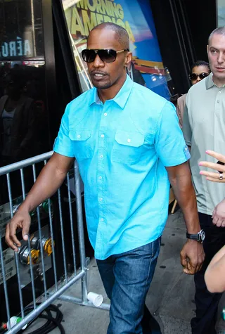 Morning Blues - Jamie Foxx is seen arriving to Good Morning America in New York City wearing the perfect summer shade of aquamarine.&nbsp;(Photo: PacificCoastNews.com)