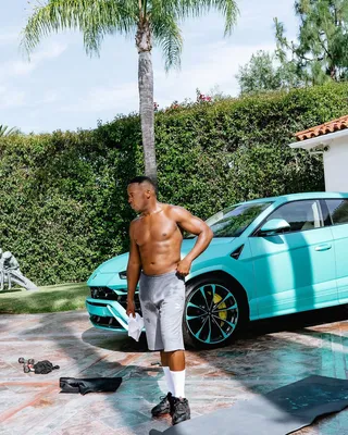 Yo Gotti - Yo Gotti&nbsp;isn’t letting the pandemic stop him from meeting his fitness goals. Showing off his muscular physique, the rapper recently posted this photo flexing his ripped summer body.&nbsp;“40lbs down,” he captioned the Instagram photo showing fans his temporary outdoor gym. “40M’s Up.”Looking good, Yo!&nbsp;(Photo via Yo Gotti/ Instagram) (Photo via Yo Gotti/ Instagram)